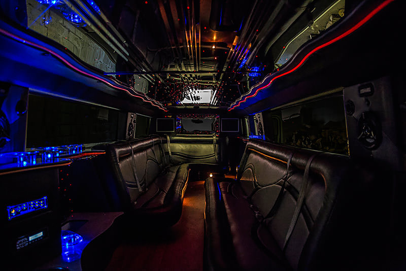 Elite limousine service & charter service fleet that is well maintained for utmost safety that customers deserve for good time for your special occasion